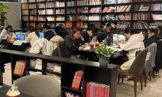 Xu hướng các bạn trẻ học tập qua đêm tại quán cafe: Lối sống hiện đại hay áp lực vô hình?