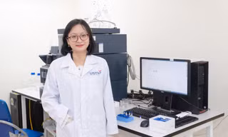Nữ Tiến sĩ Dược học từ CH Pháp của Trường Đại học Khoa học và Công nghệ Hà Nội (USTH) chia sẻ trước Ngày 20/11