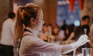 Bartender Xù Dolly: ‘Làm công việc về đêm không tiêu cực như mọi người nghĩ’