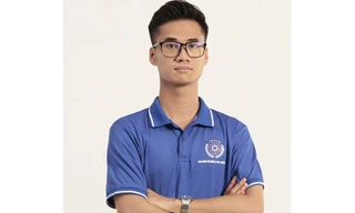 Nam Đảng viên trẻ trường Kinh tế: 'Tuổi trẻ hãy luôn sống và cống hiến hết mình'