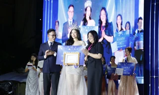 Vũ Bảo Ngân xuất sắc chinh phục vị trí Tân Hoa khôi 2023 Trường Đại học Khoa học Xã hội và Nhân văn