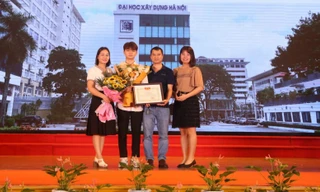 Nghị lực chinh phục ước mơ của Tân thủ khoa đầu vào Trường Đại học Xây dựng Hà Nội