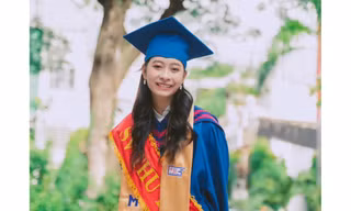 Nguyễn Thị Lan Anh - Cô giáo trẻ với tình yêu với môn Lịch sử từng là thủ khoa đầu ra