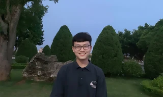 Chàng trai dân tộc Nùng với ước mơ nghề giáo là Thủ khoa khối D01 tỉnh Lạng Sơn 2023