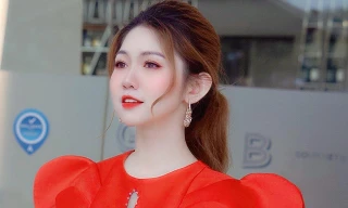 MC song ngữ Hà Thu- cô giáo trẻ, CEO trẻ 