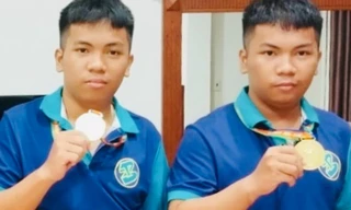 Nghị lực phi thường: Cặp song sinh vượt khó đoạt nhiều HCV toán học