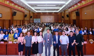 Sinh viên ngành Dược trước làn sóng AI