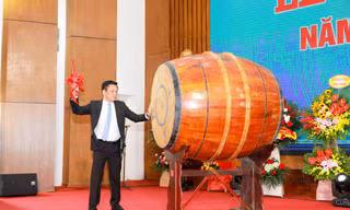 Đại học Thương mại khai giảng năm học mới theo hình thức trực tuyến