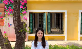 Nữ sinh sư phạm tiếp nối ước mơ được đi học của mẹ với thành tích đáng ngưỡng mộ 