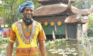 10,000 cây số đến Việt Nam: Câu chuyện đi để trở về của chàng trai đến từ châu Phi