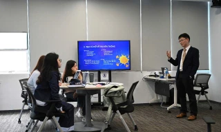 Nhà báo Nguyễn Tuấn Anh chia sẻ về chiến lược phát huy hiệu quả của truyền thông trong tuyển sinh tại trường USTH