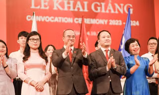 Sinh viên hãy học cách trở thành người sống có khát vọng cao đẹp