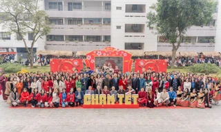 Hòa nhịp xuân rộn ràng cùng chương trình ‘Tết sum vầy, xuân bình an’ năm 2025 của Trường Đại học Ngoại thương