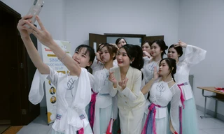 MC Trịnh Vân Anh rạng rỡ tại sự kiện truyền cảm hứng cho sinh viên