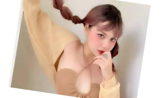 Vẻ đẹp trong veo và phong cách ăn mặc thời thượng của 'Bông hồng lai' Mộng Thảo 