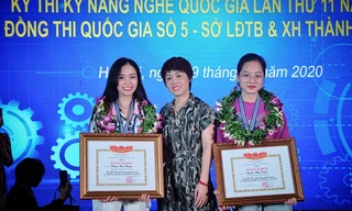 Nữ sinh Kiến trúc Hà Nội mang trầu têm cánh phượng vào đồ án tốt nghiệp