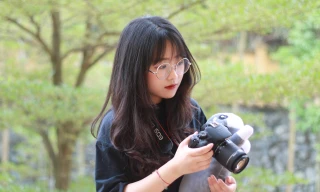 Nữ sinh Ngoại thương năng động bước ra từ những cuộc thi và hoạt động ngoại khóa