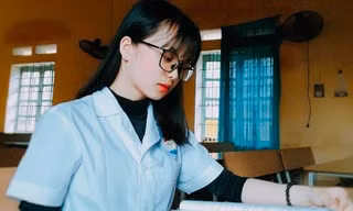 Nữ sinh Cao Bằng là đảng viên và có bảng thành tích khủng