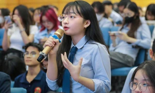 Hành trình nỗ lực không ngừng nghỉ của nữ sinh từng lọt Top 10 điểm thi tốt nghiệp THPT cao nhất tỉnh Nghệ An