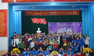 Trường Đại học Thương Mại tổng kết chuỗi hoạt động Chương trình Đông Ấm 2023