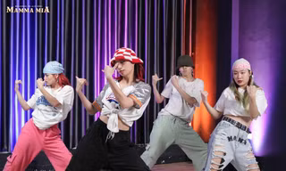 Sôi động với 'Bữa tiệc âm nhạc’ chào tân sinh viên trường Báo