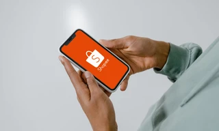 Gen Z và cạm bẫy mua sắm online mùa Tết: Đừng để 'tiền mất tật mang'