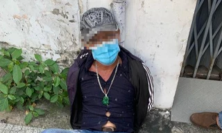 Đâm hai phụ nữ giữa trung tâm TPHCM vì để rác trước cửa nhà hàng xóm