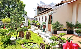 Bộ tượng độc đáo trong ngôi chùa hơn 50 tuổi do Thiền sư Thích Nhất Hạnh khởi xướng