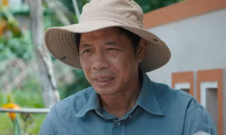 'Mẹ rơm' tập 16: Mô (Thái Hòa) phát hiện Khoản (Cao Minh Đạt) làm điều mờ ám