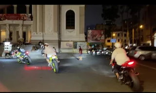 CLIP: 3 ‘ông trời con’ náo động phố đi bộ Nguyễn Huệ