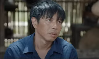 'Mẹ rơm' tập 4: Mô Gù (Thái Hòa) nhận là 'tác giả' đứa bé trong bụng Loan