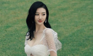 Mạng xã hội đổ xô mua bán video, ảnh nóng của Cảnh Điềm