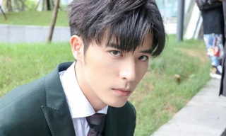 Nhiều nghệ sĩ tan tành danh tiếng chỉ sau một đêm trong năm 2022