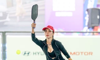 Nữ hoàng tốc độ Lê Nhàn khoe dáng tại giải Việt Nam Pickleball - Cúp Hyundai Thành Công 2025