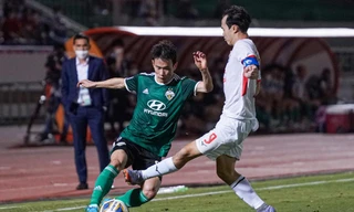 Vì sao HLV Kiatisuk ‘phớt lờ’ yêu cầu đặc biệt của bầu Đức