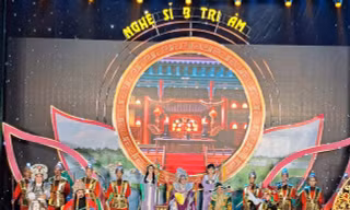 Hai đại bang Minh Tơ, Huỳnh Long cùng diễn trong một tiết mục 