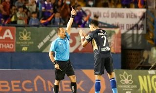 HLV Kiatisuk: 'Tôi sẽ chấn chỉnh tiền đạo Paollo Oliveira'