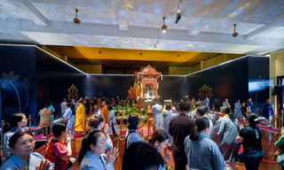Cách đi xe buýt dự Đại lễ Phật đản Vesak