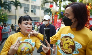 Việt Hương xúc động quay về nơi Phi Nhung ra đi vì COVID-19