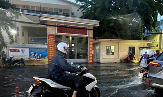 TPHCM và Nam bộ mưa lớn trên diện rộng