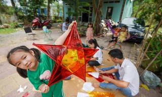 Bí thư T.Ư Đoàn Nguyễn Phạm Duy Trang kiểm tra việc thực hiện luật và quyền trẻ em ở Long An