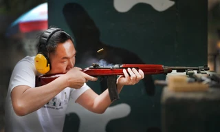 Trải nghiệm bắn đạn thật, khám phá đường hầm địa đạo Củ Chi 