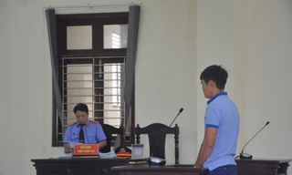 7 năm tù cho người đàn ông buôn lậu 39kg vàng từ Campuchia về Việt Nam