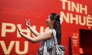 Giới trẻ trải nghiệm triển lãm đa giác quan ‘Bản hùng ca Công an nhân dân Việt Nam’