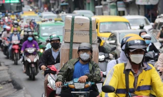 Các cửa ngõ TPHCM kẹt cứng người và xe trước kỳ nghỉ 2/9