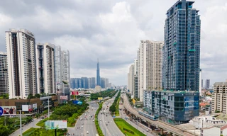 Cảm nhận của người dân sau khi chính thức 'vi vu' trên metro số 1