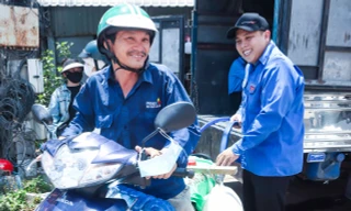 Những giọt nước nghĩa tình giữa rốn hạn mặn Long An