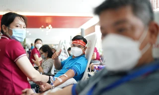 Những hình ảnh ấm áp trong ngày hội Chủ nhật Đỏ tại TPHCM: Có người từng hiến máu gần 80 lần
