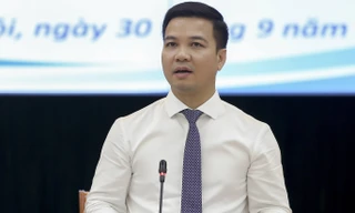 Bộ GD&ĐT lên tiếng về việc cho sử dụng điện thoại trong lớp: Không phải thích thì dùng