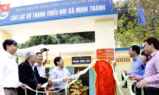 Khánh thành công trình CLB Thanh thiếu nhi tại Bản Dõn